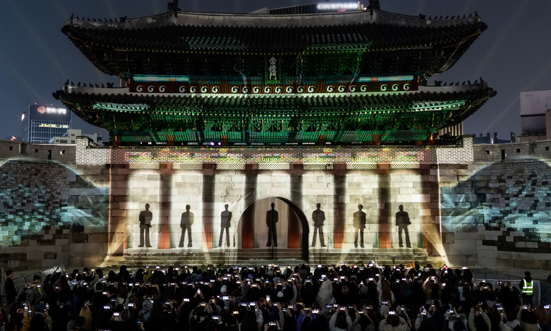 "K-팝 관광 효과, 말뿐이 아니네"... 아미는 서울시티투어버스 타고, 캐럿... - 뉴스 썸네일 이미지